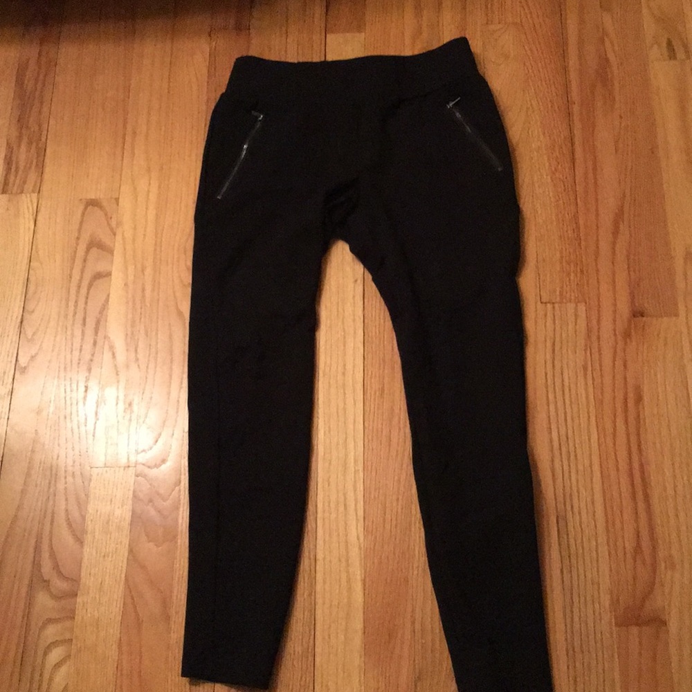 Ponte Leggings with zippered pocket!